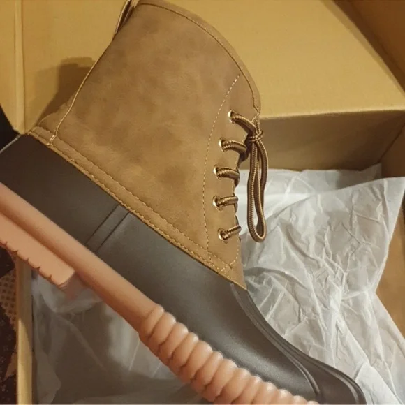 Marleylilly duck boots like new - Picture 2 of 4